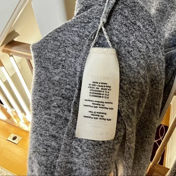 Aritzia Wilfred Free Katsia Wrap Top Cardigan in Heather Grey XS - Picture 6 of 8